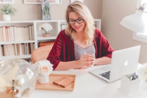 how to earn money writing fiction online